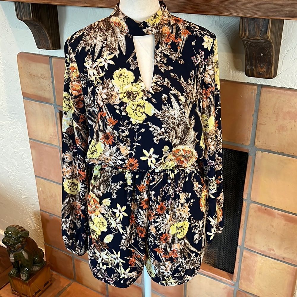 Lucca floral high neck romper, S!